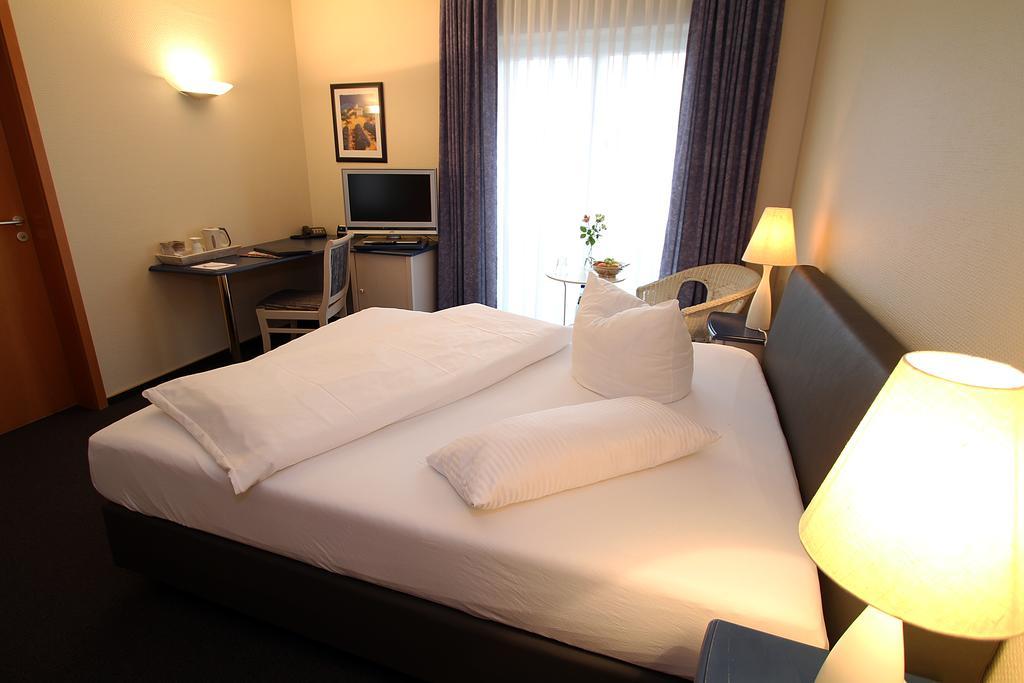 Hotel Lindemann Bad Nauheim Exterior photo